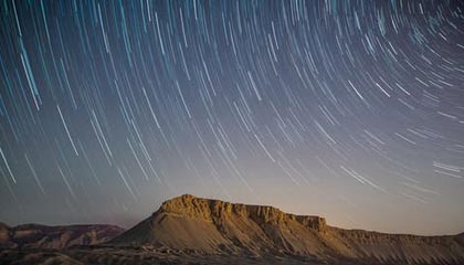 华体会团队-击败布莱顿后现场枪迷高唱：该相信我们了，我们要夺冠了